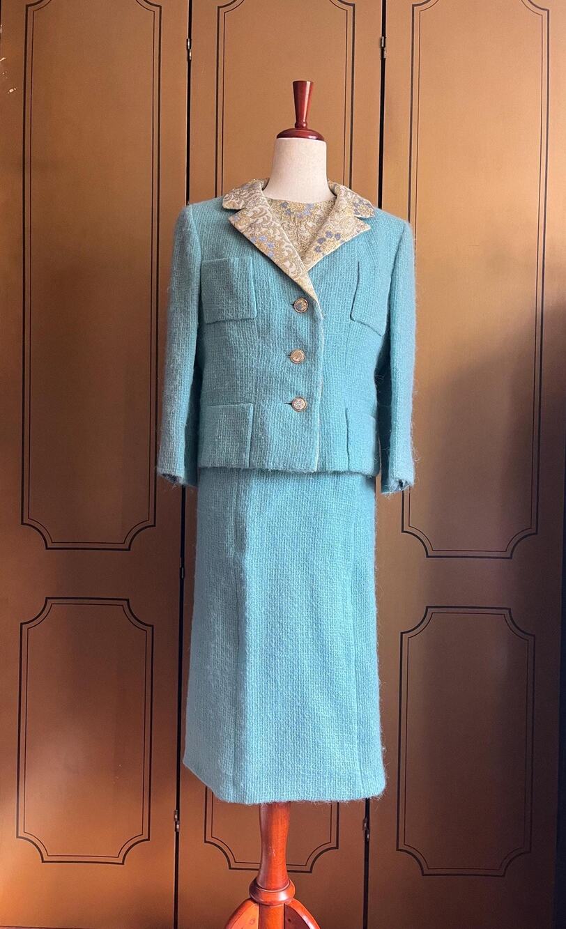 Vintage skirt suit, 3 pieces in baby blue and gold, size M
